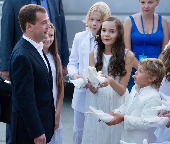 President Medvedev, First Lady visit Murom