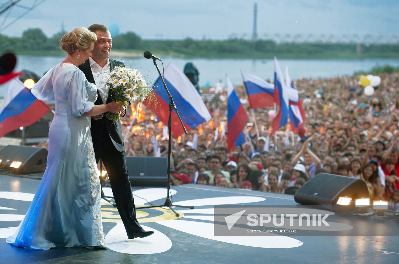 President Medvedev, First Lady visit Murom