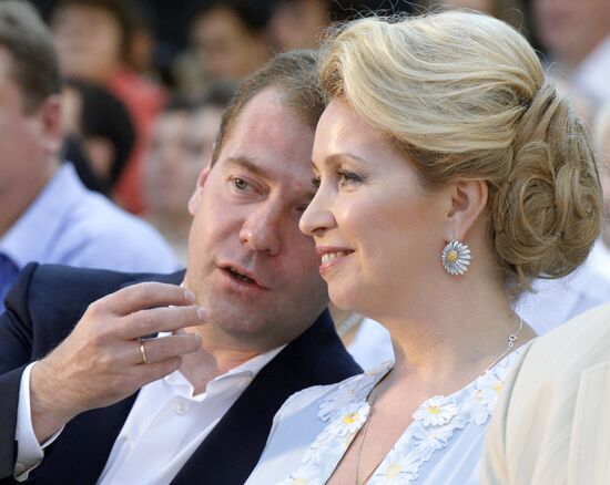 President Medvedev, First Lady visit Murom