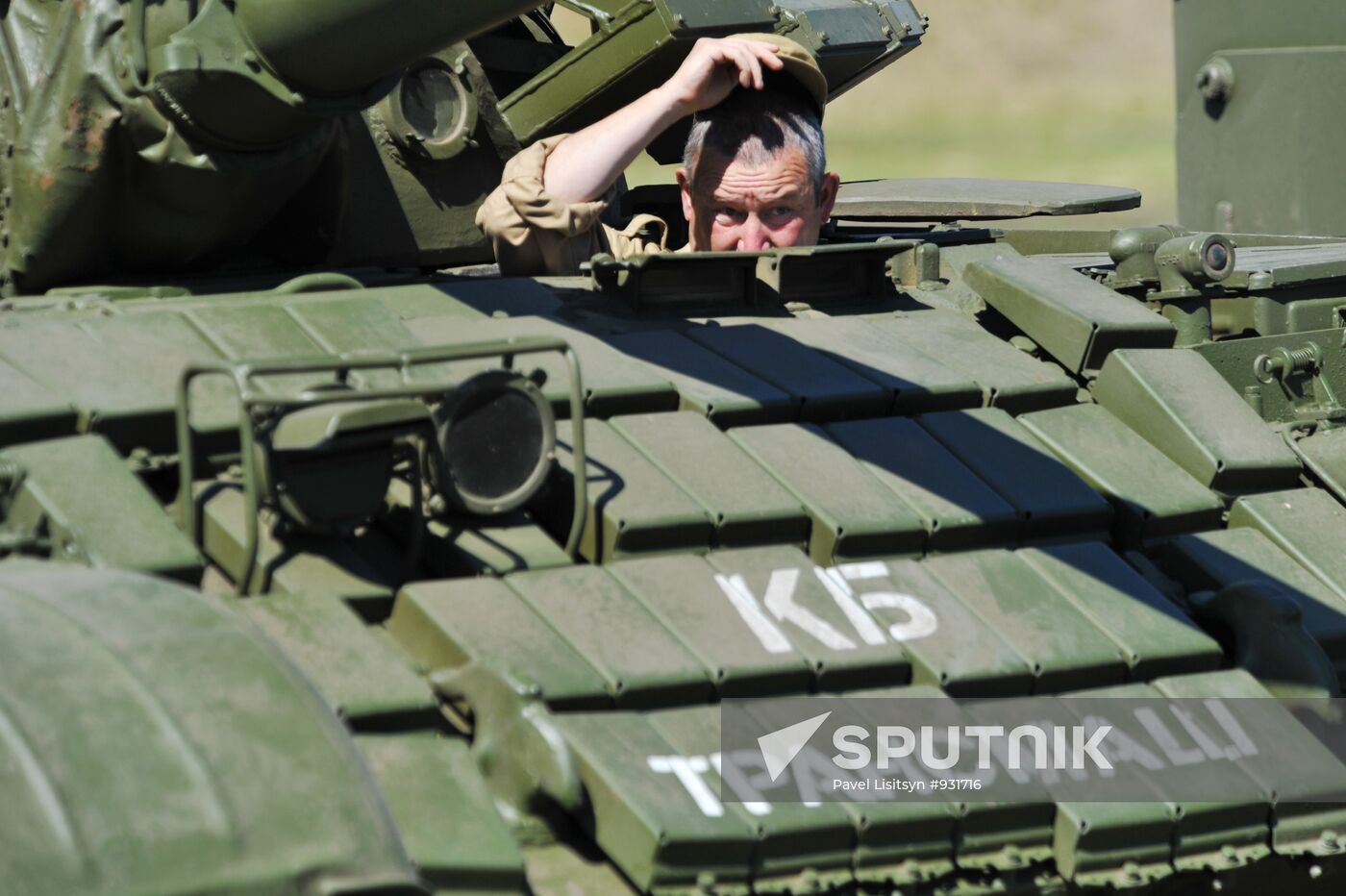 VTTV Omsk 2011 high-tech equipment and weapons exhibition