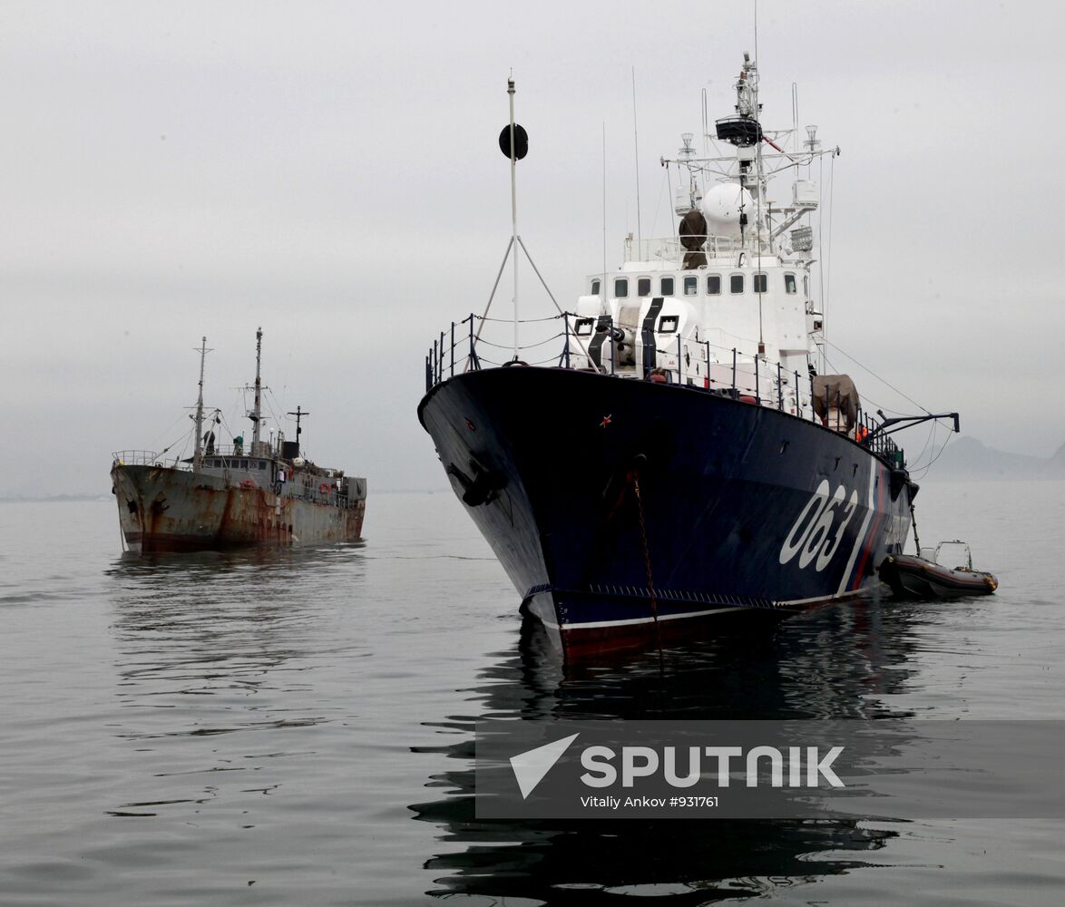 Primorye border guards detain foreign poachers boat