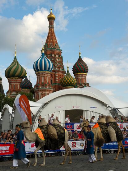 2011 Silk Way truck and rally ride kicks off in Moscow