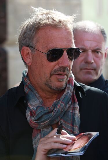 Kevin Costner