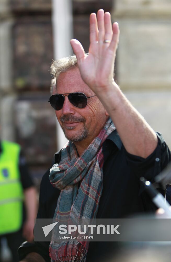 Kevin Costner