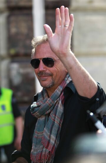 Kevin Costner