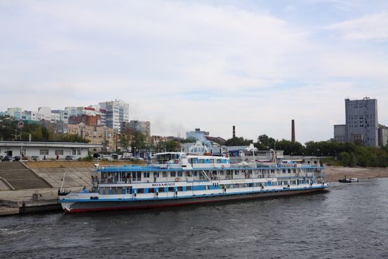 Ship "Bulgaria" in the port of Samara