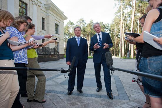 Sergei Sobyanin and Boris Gromov