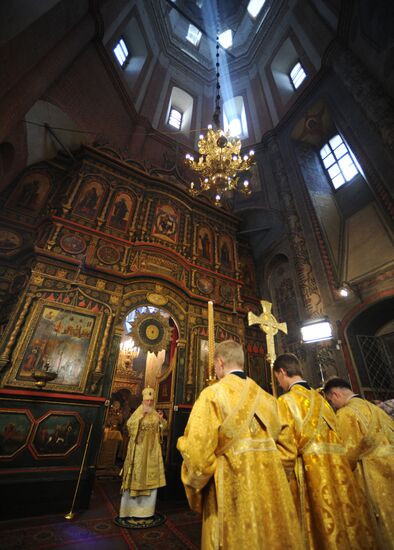 Ceremonial service marks St. Basil's Cathedral's 450th birthday