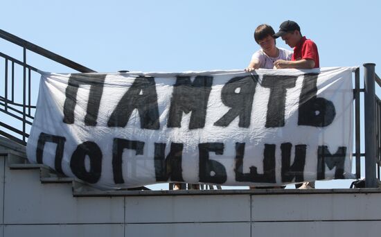 People mourn Bulgaria cruise boat victims in Kazan