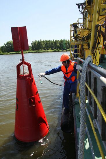 Kaliningrad Sea Canal navigation equipment serviced