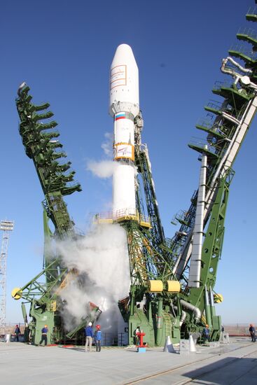 Launch of Soyuz 2.1a with Fregat upper stage