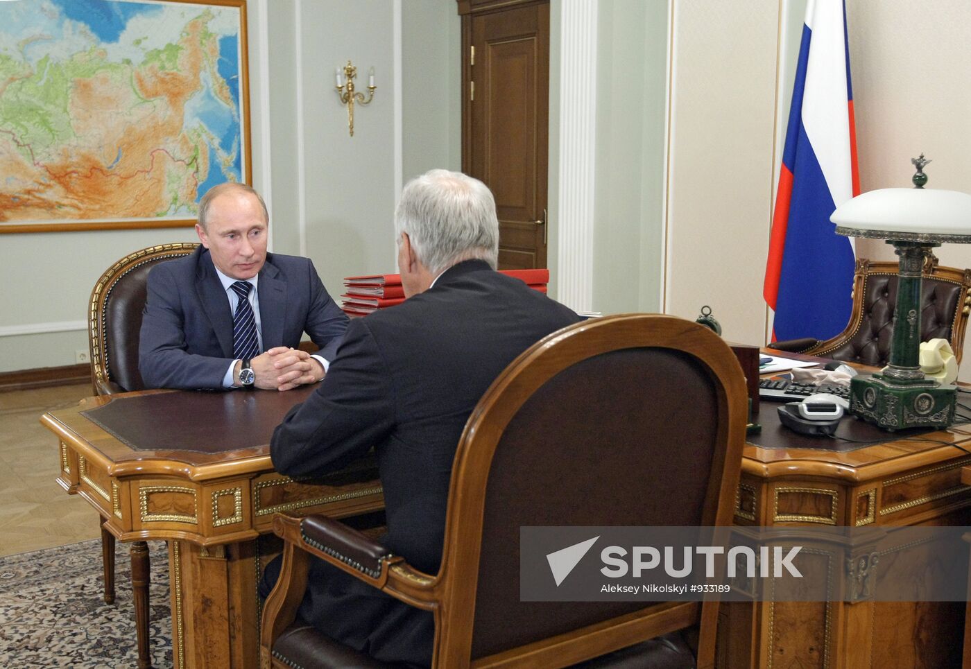 Vladimir Putin meets with Boris Gryzlov in Novo-Ogaryovo