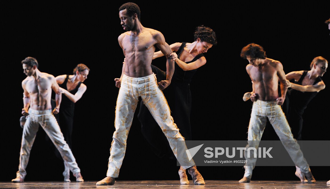 One-act ballets "Gnawa," "Arcangelo" and "Flockwork"