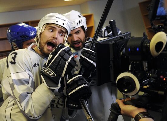 Noize MC and KHL players in music clip shooting