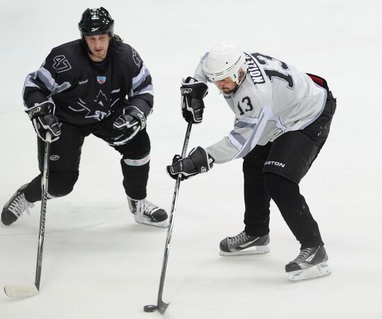Noize MC and KHL players in music clip shooting