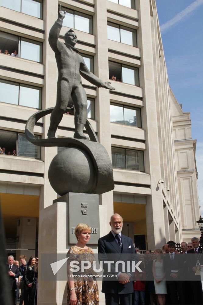 Yelena Gagarina and Prince Michael of Kent