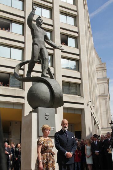 Yelena Gagarina and Prince Michael of Kent