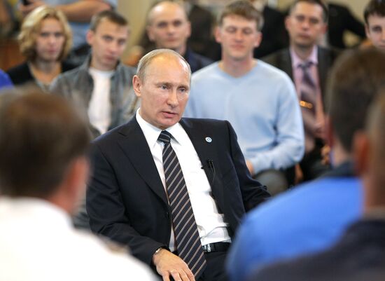 Vladimir Putin visits Urals Federal District