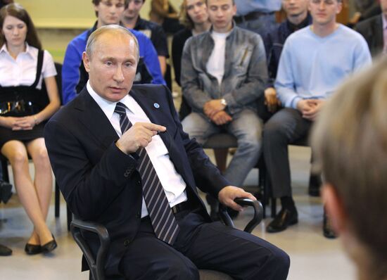 Vladimir Putin visits Urals Federal District
