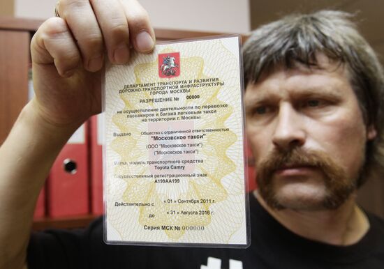 Transportation licenses granted to taxi drivers in Moscow
