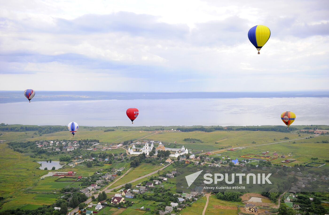 Ballooning festival "Golden Ring of Russia"