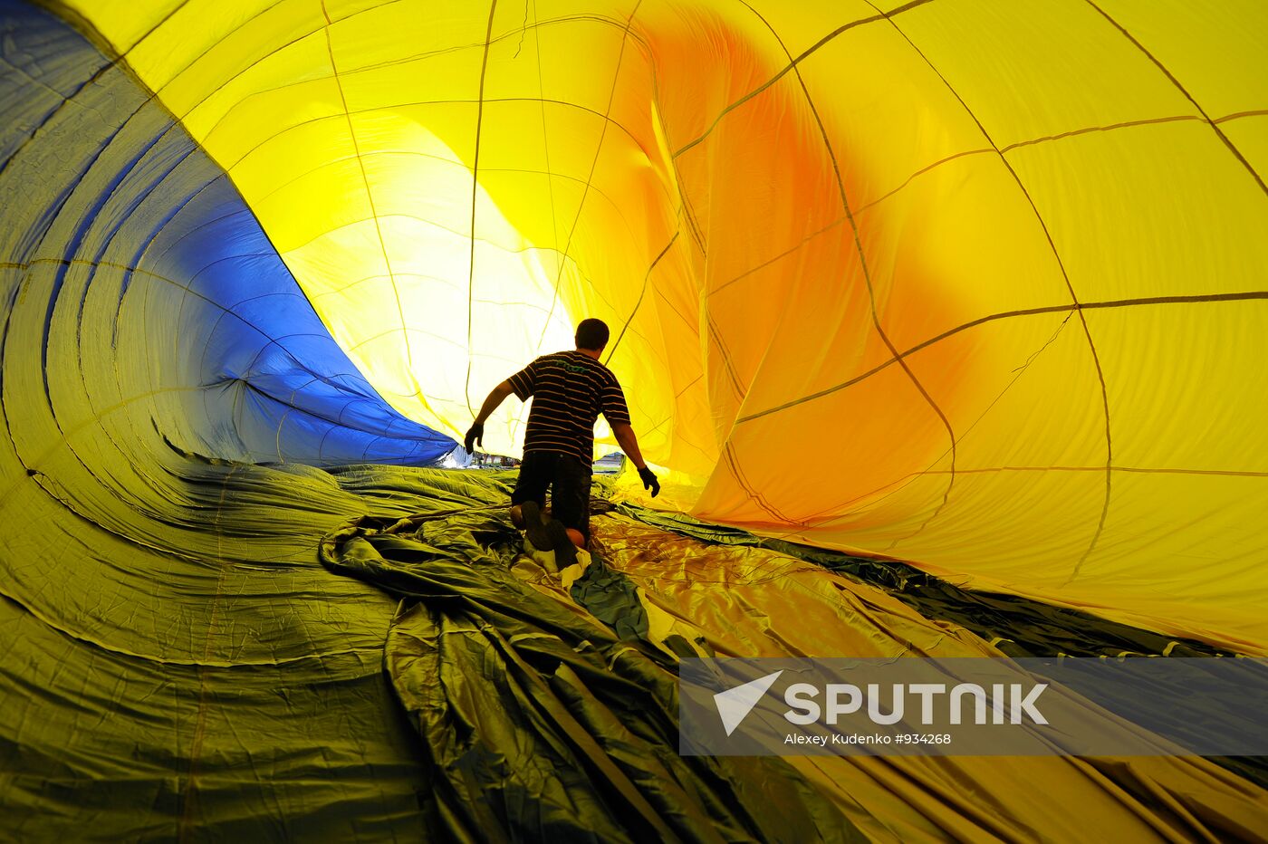 'Golden Ring of Russia' 10th Anniversary Balloon Festival