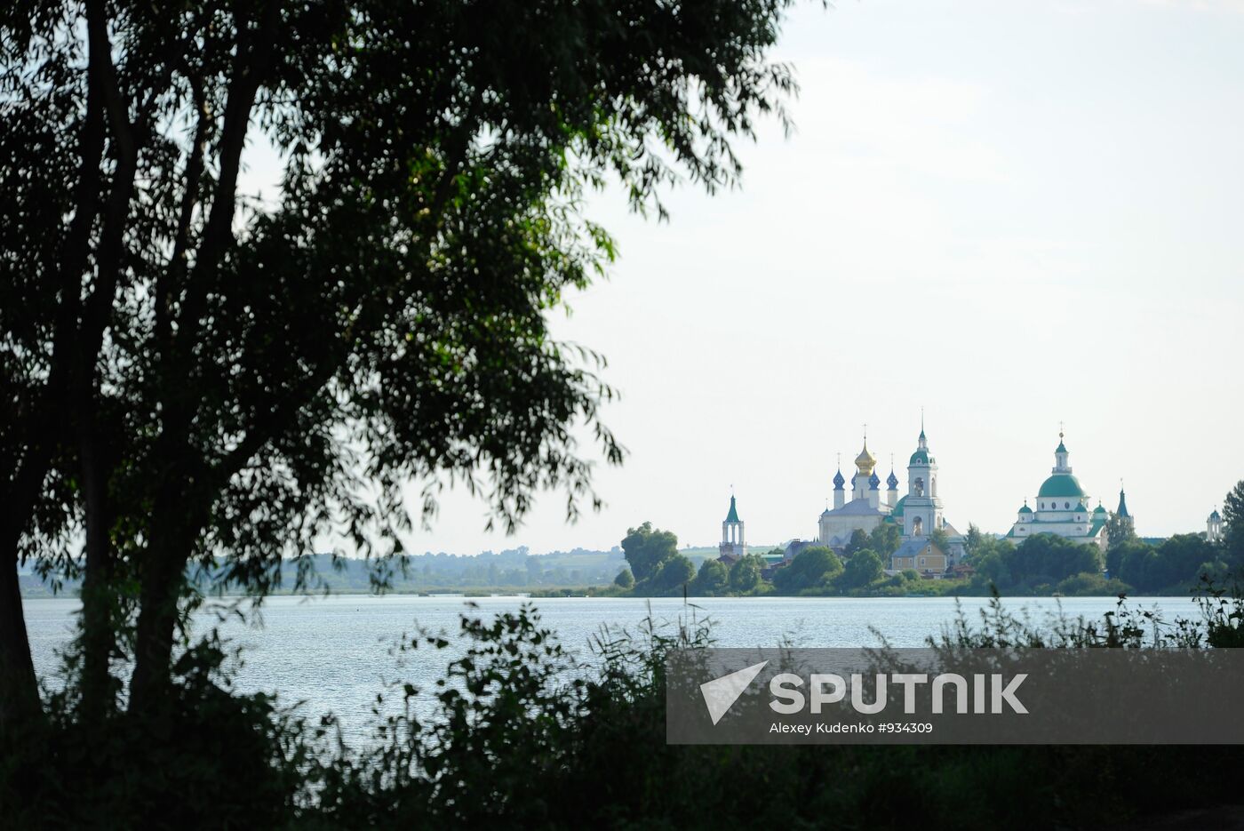 Towns of Russia. Rostov Veliky