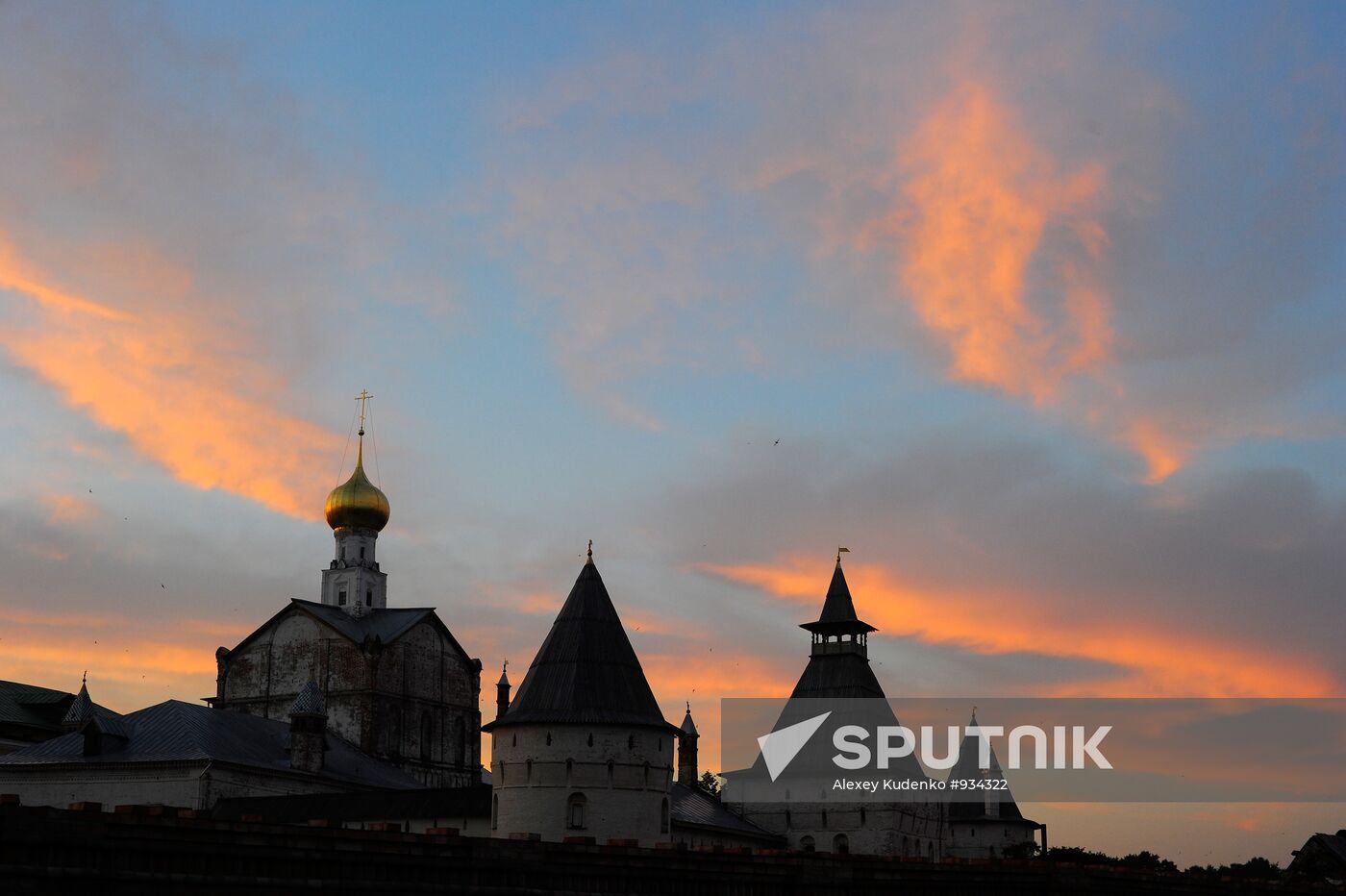 Towns of Russia. Rostov Veliky