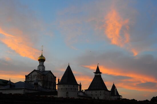Towns of Russia. Rostov Veliky
