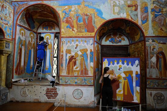Towns of Russia. Rostov Veliky
