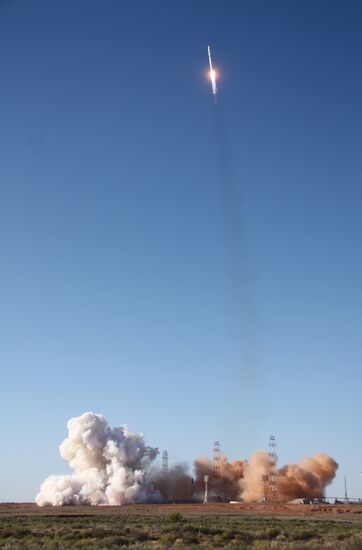 Zenit-3SLBF carrier rocket launches Spektr-R satellite