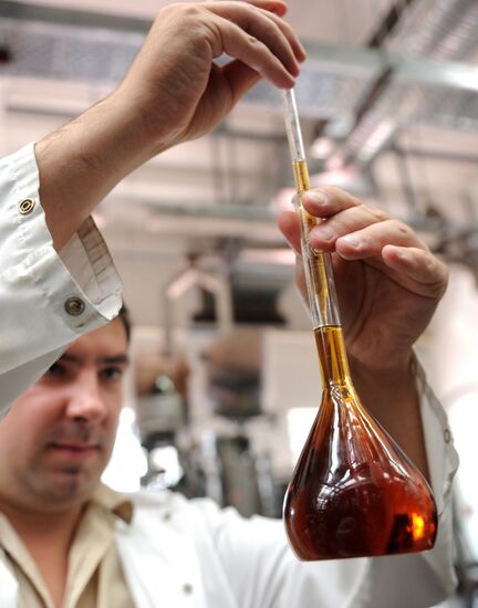 Moscow Wine and Cognac Factory "KiN" resumes production