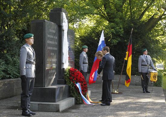 Dmitry Medvedev's visit to Hanover. Day two