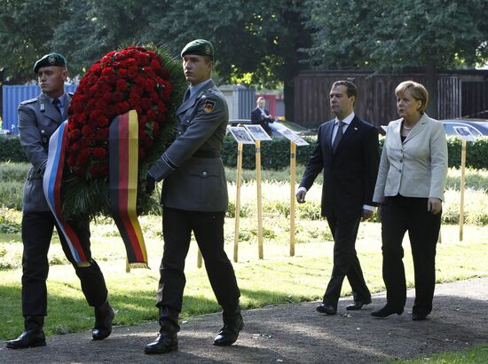 Dmitry Medvedev's visit to Hanover. Day two