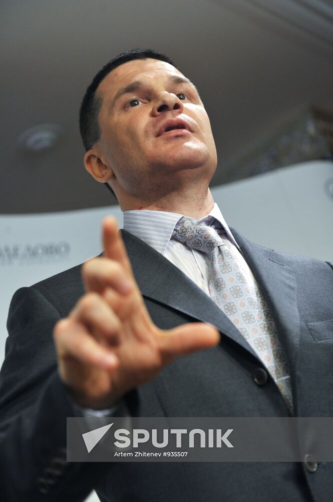 Press conference by Dmitry Kamenshchik