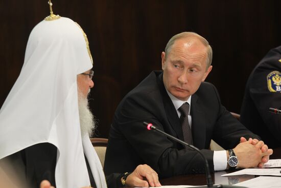 Vladimir Putin meets with religious spokespersons