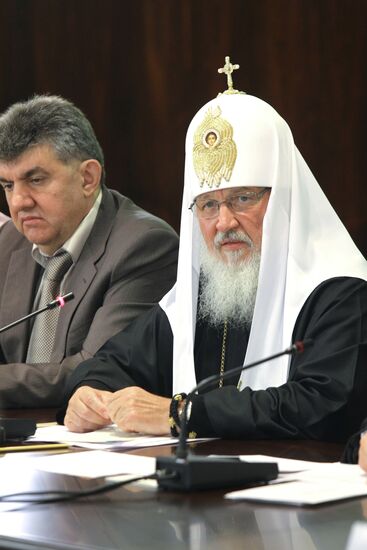 Patriarch of Moscow and All Russia Kirill and Ara Abramyan