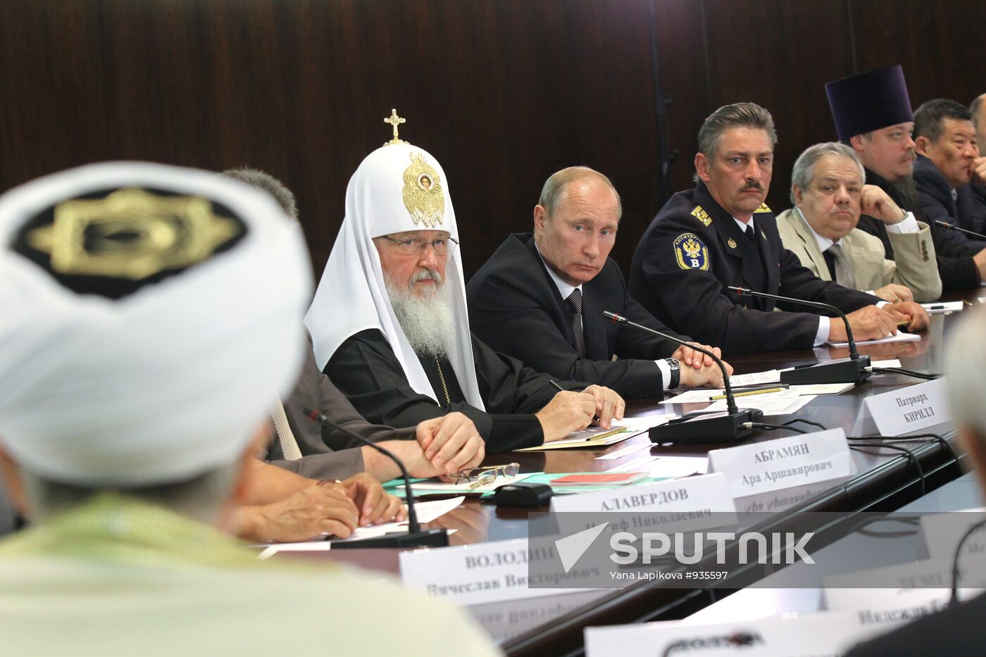 Vladimir Putin meets with religious spokespersons