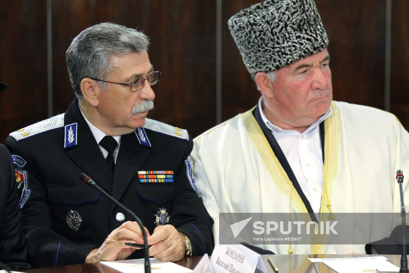 Ismail Berdiyev and Vassily Bondarev