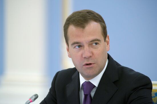 Dmitry Medvedev meets with independent directors