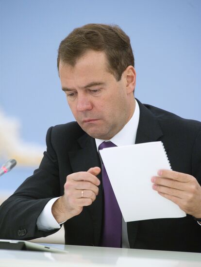 Dmitry Medvedev meets with independent directors