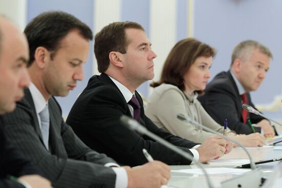 Dmitry Medvedev meets with independent directors
