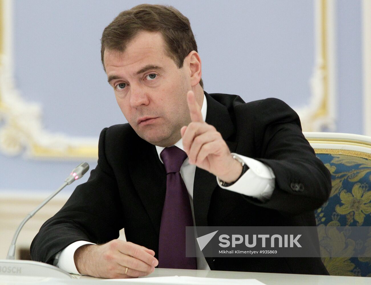 Dmitry Medvedev meets with independent directors