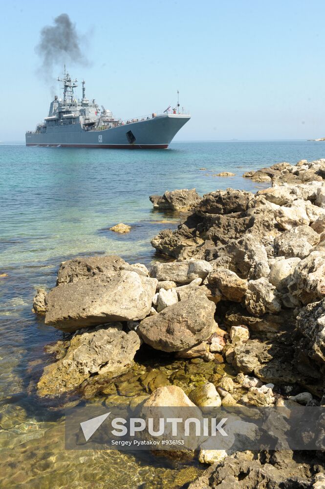 Black Sea fleet drills in Sevastopol