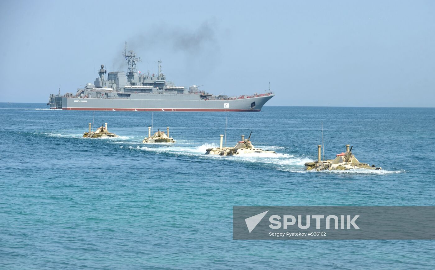 Black Sea fleet drills in Sevastopol