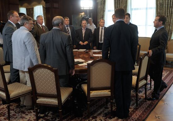Dmitry Medvedev meets with heads of trade unions