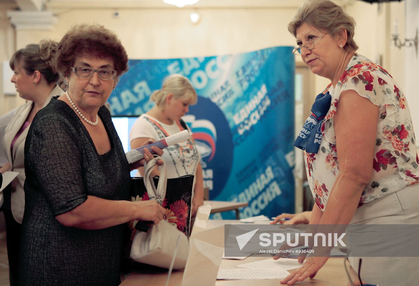 Duma primaries get underway