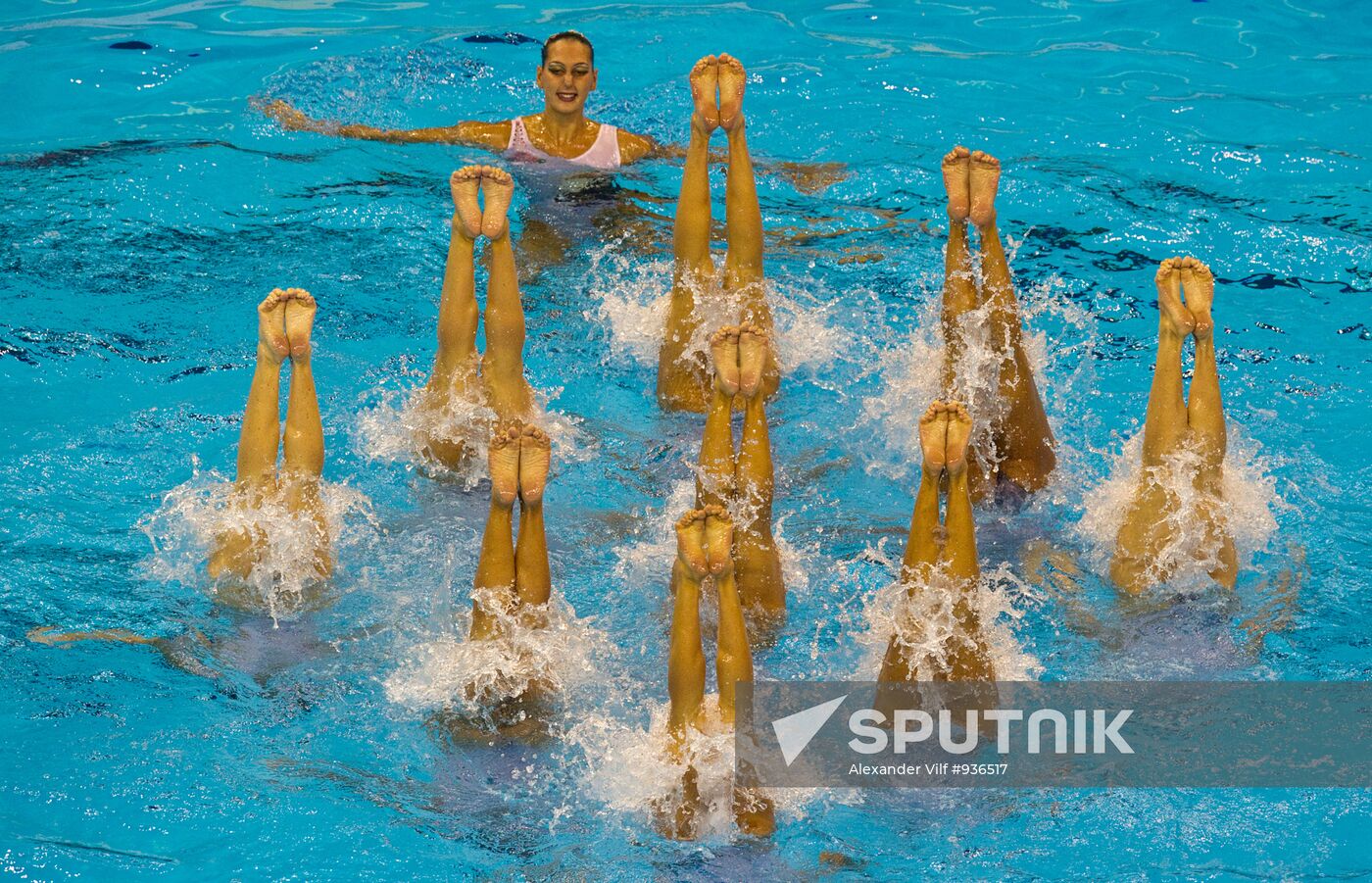 Italian sync swimmers perform in combined event