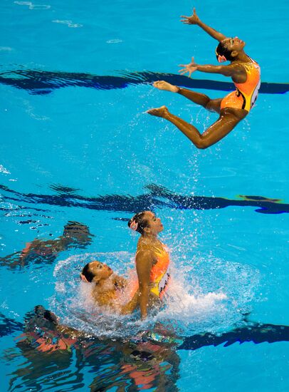 Singapore's synchronized swimming team in free combination