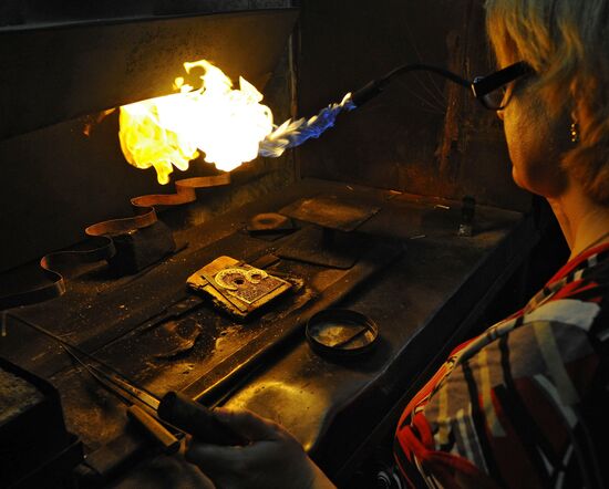 Work of "Rostov enamel factory" in Rostov Veliky